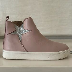 Toddler booties. Euro size 26